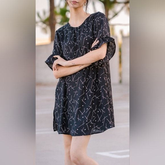 URBAN DICTION Romper - Picture 2 of 4